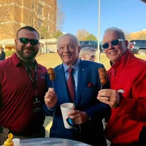 Meet your Posher, Dustin